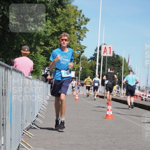 17.08.2025 - KN Förde Triathlon 2025 KatJ http://msf.ph/oto/8606691 17.08.2025 13:50:41 Laufen 478 meine-sportfotos.de