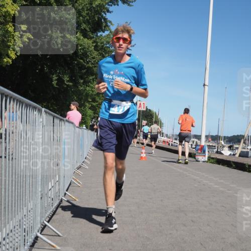 17.08.2025 - KN Förde Triathlon 2025 KatJ http://msf.ph/oto/8606728 17.08.2025 13:50:44 Laufen 478, 494 meine-sportfotos.de