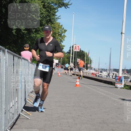 17.08.2025 - KN Förde Triathlon 2025 KatJ http://msf.ph/oto/8606769 17.08.2025 13:50:50 Laufen 455, 494 meine-sportfotos.de
