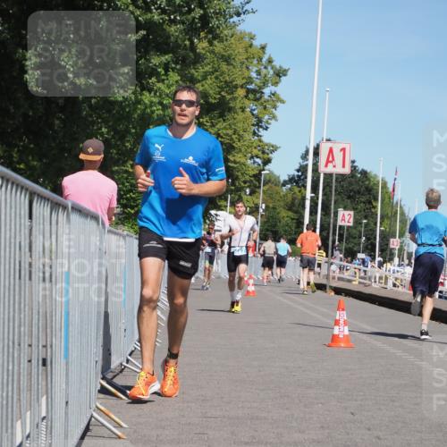 17.08.2025 - KN Förde Triathlon 2025 KatJ http://msf.ph/oto/8606807 17.08.2025 13:50:55 Laufen 455, 487 meine-sportfotos.de