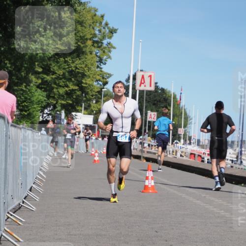 17.08.2025 - KN Förde Triathlon 2025 KatJ http://msf.ph/oto/8606850 17.08.2025 13:50:59 Laufen 455, 487 meine-sportfotos.de