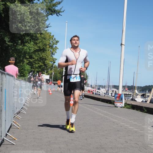 17.08.2025 - KN Förde Triathlon 2025 KatJ http://msf.ph/oto/8606897 17.08.2025 13:51:01 Laufen 395, 487 meine-sportfotos.de