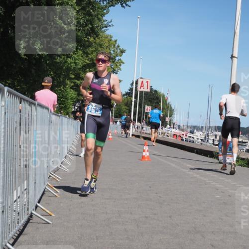17.08.2025 - KN Förde Triathlon 2025 KatJ http://msf.ph/oto/8606936 17.08.2025 13:51:08 Laufen 395, 517 meine-sportfotos.de