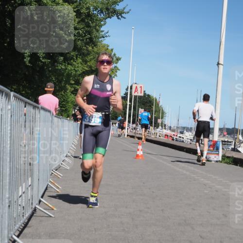 17.08.2025 - KN Förde Triathlon 2025 KatJ http://msf.ph/oto/8606950 17.08.2025 13:51:09 Laufen 395, 517 meine-sportfotos.de
