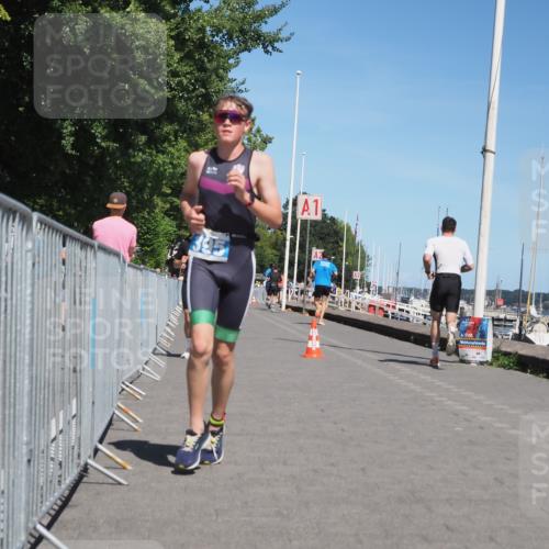 17.08.2025 - KN Förde Triathlon 2025 KatJ http://msf.ph/oto/8606953 17.08.2025 13:51:09 Laufen 395, 517 meine-sportfotos.de