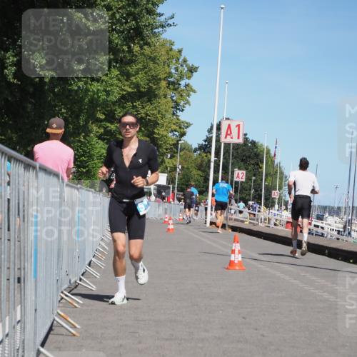 17.08.2025 - KN Förde Triathlon 2025 KatJ http://msf.ph/oto/8606970 17.08.2025 13:51:11 Laufen 395, 517 meine-sportfotos.de