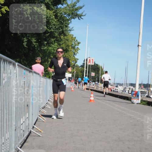 17.08.2025 - KN Förde Triathlon 2025 KatJ http://msf.ph/oto/8606984 17.08.2025 13:51:12 Laufen 395, 517 meine-sportfotos.de
