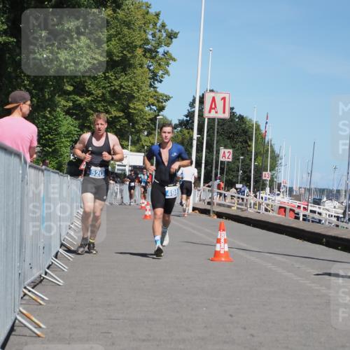 17.08.2025 - KN Förde Triathlon 2025 KatJ http://msf.ph/oto/8607012 17.08.2025 13:51:18 Laufen 498, 520 meine-sportfotos.de