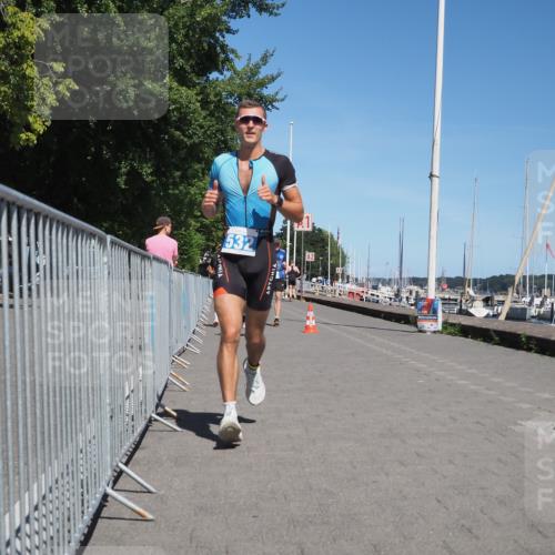 17.08.2025 - KN Förde Triathlon 2025 KatJ http://msf.ph/oto/8607130 17.08.2025 13:51:40 Laufen 438, 511, 526, 532 meine-sportfotos.de