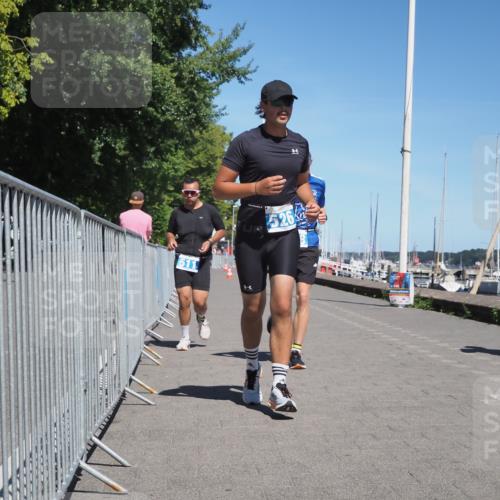 17.08.2025 - KN Förde Triathlon 2025 KatJ http://msf.ph/oto/8607174 17.08.2025 13:51:44 Laufen 438, 511, 526 meine-sportfotos.de
