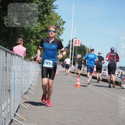 17.08.2025 - KN Förde Triathlon 2025 KatJ http://msf.ph/oto/8607339 17.08.2025 13:52:13 Laufen 430, 527 meine-sportfotos.de