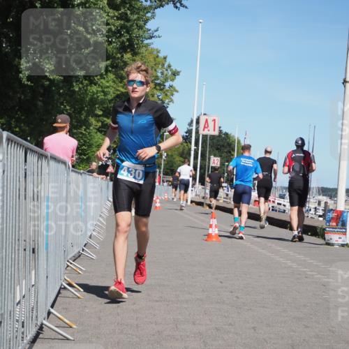 17.08.2025 - KN Förde Triathlon 2025 KatJ http://msf.ph/oto/8607340 17.08.2025 13:52:13 Laufen 430, 527 meine-sportfotos.de