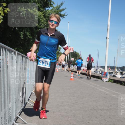 17.08.2025 - KN Förde Triathlon 2025 KatJ http://msf.ph/oto/8607367 17.08.2025 13:52:14 Laufen 430, 527 meine-sportfotos.de
