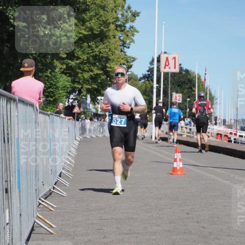 17.08.2025 - KN Förde Triathlon 2025 KatJ http://msf.ph/oto/8607373 17.08.2025 13:52:19 Laufen 492, 527 meine-sportfotos.de