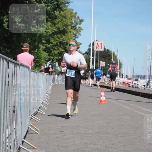 17.08.2025 - KN Förde Triathlon 2025 KatJ http://msf.ph/oto/8607383 17.08.2025 13:52:20 Laufen 492, 527 meine-sportfotos.de
