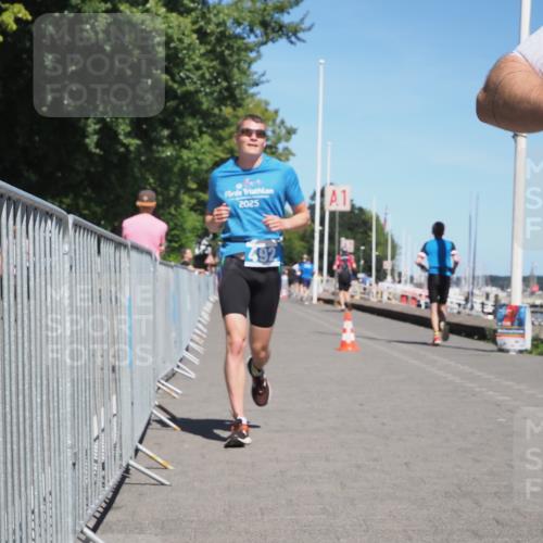 17.08.2025 - KN Förde Triathlon 2025 KatJ http://msf.ph/oto/8607412 17.08.2025 13:52:23 Laufen 492, 527 meine-sportfotos.de