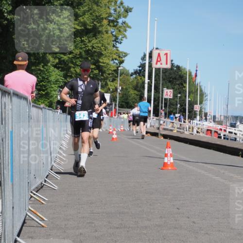 17.08.2025 - KN Förde Triathlon 2025 KatJ http://msf.ph/oto/8607428 17.08.2025 13:52:43 Laufen 509, 542 meine-sportfotos.de