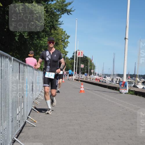 17.08.2025 - KN Förde Triathlon 2025 KatJ http://msf.ph/oto/8607449 17.08.2025 13:52:45 Laufen 509, 542 meine-sportfotos.de