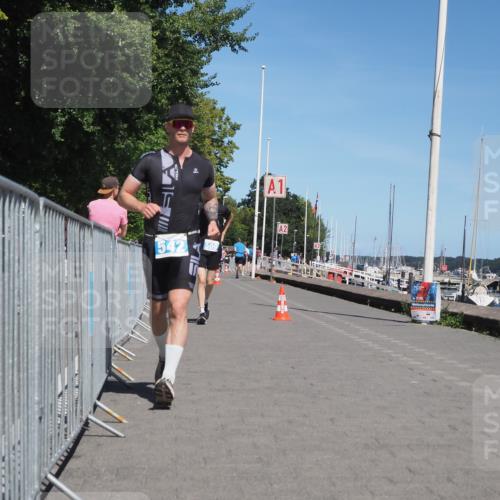 17.08.2025 - KN Förde Triathlon 2025 KatJ http://msf.ph/oto/8607450 17.08.2025 13:52:46 Laufen 509, 542 meine-sportfotos.de
