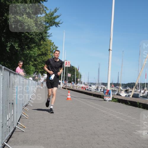 17.08.2025 - KN Förde Triathlon 2025 KatJ http://msf.ph/oto/8607463 17.08.2025 13:52:48 Laufen 509, 542 meine-sportfotos.de