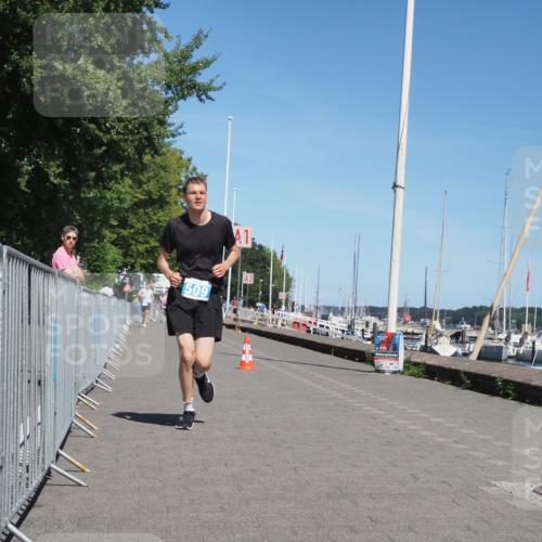 17.08.2025 - KN Förde Triathlon 2025 KatJ http://msf.ph/oto/8607468 17.08.2025 13:52:49 Laufen 509, 542 meine-sportfotos.de