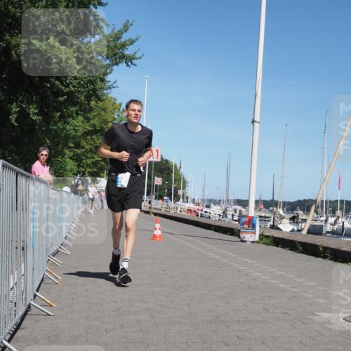 17.08.2025 - KN Förde Triathlon 2025 KatJ http://msf.ph/oto/8607472 17.08.2025 13:52:49 Laufen 509, 542 meine-sportfotos.de