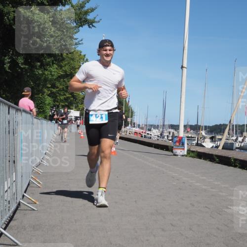 17.08.2025 - KN Förde Triathlon 2025 KatJ http://msf.ph/oto/8607497 17.08.2025 13:53:03 Laufen 421, 533, 534 meine-sportfotos.de