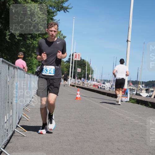 17.08.2025 - KN Förde Triathlon 2025 KatJ http://msf.ph/oto/8607530 17.08.2025 13:53:11 Laufen 514, 534 meine-sportfotos.de