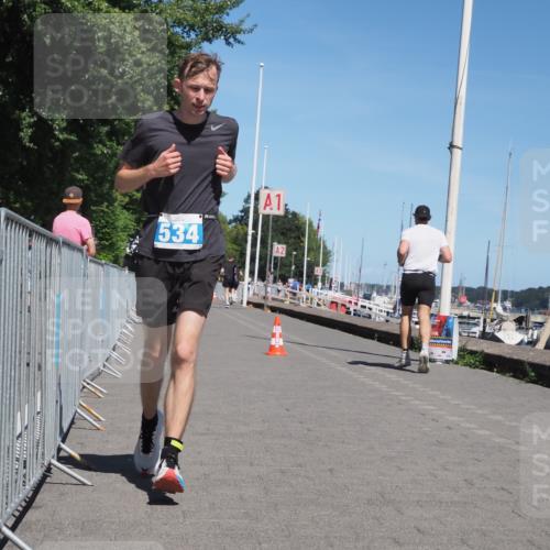 17.08.2025 - KN Förde Triathlon 2025 KatJ http://msf.ph/oto/8607532 17.08.2025 13:53:11 Laufen 514, 534 meine-sportfotos.de