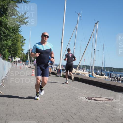 17.08.2025 - KN Förde Triathlon 2025 KatJ http://msf.ph/oto/8607564 17.08.2025 12:00:30 Laufen 331 meine-sportfotos.de