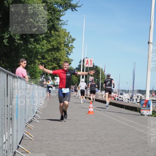 17.08.2025 - KN Förde Triathlon 2025 KatJ http://msf.ph/oto/8607603 17.08.2025 13:53:34 Laufen 397 meine-sportfotos.de