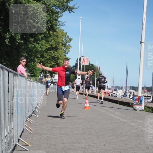 17.08.2025 - KN Förde Triathlon 2025 KatJ http://msf.ph/oto/8607606 17.08.2025 13:53:34 Laufen 397 meine-sportfotos.de