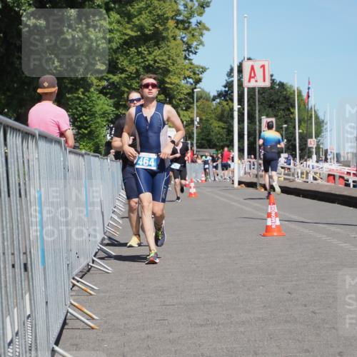 17.08.2025 - KN Förde Triathlon 2025 KatJ http://msf.ph/oto/8607668 17.08.2025 13:54:01 Laufen 464, 481 meine-sportfotos.de