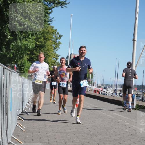 17.08.2025 - KN Förde Triathlon 2025 KatJ http://msf.ph/oto/8607763 17.08.2025 12:01:12 Laufen 284, 300, 318, 377, 390, 632 meine-sportfotos.de