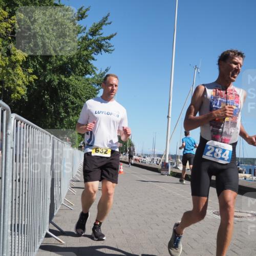 17.08.2025 - KN Förde Triathlon 2025 KatJ http://msf.ph/oto/8607820 17.08.2025 12:01:16 Laufen 284, 300, 318, 390, 631, 632 meine-sportfotos.de