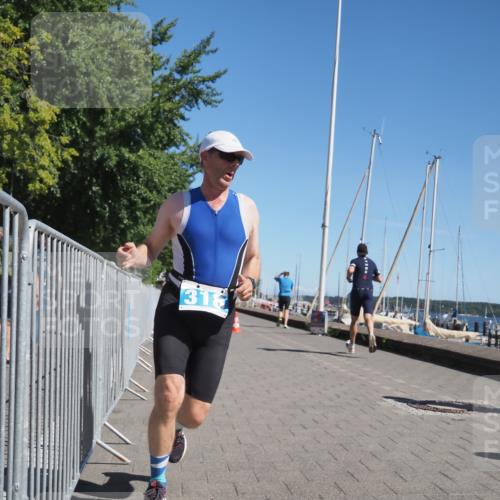 17.08.2025 - KN Förde Triathlon 2025 KatJ http://msf.ph/oto/8607854 17.08.2025 12:01:19 Laufen 284, 318, 390, 631, 632 meine-sportfotos.de