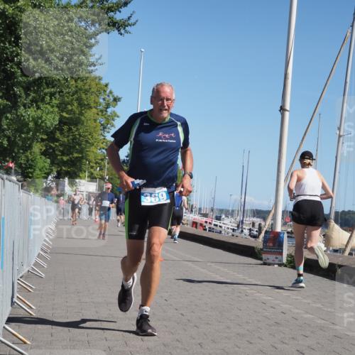 17.08.2025 - KN Förde Triathlon 2025 KatJ http://msf.ph/oto/8607940 17.08.2025 12:01:31 Laufen 359, 369 meine-sportfotos.de