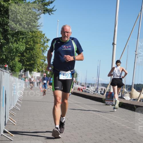 17.08.2025 - KN Förde Triathlon 2025 KatJ http://msf.ph/oto/8607945 17.08.2025 12:01:31 Laufen 359, 369 meine-sportfotos.de