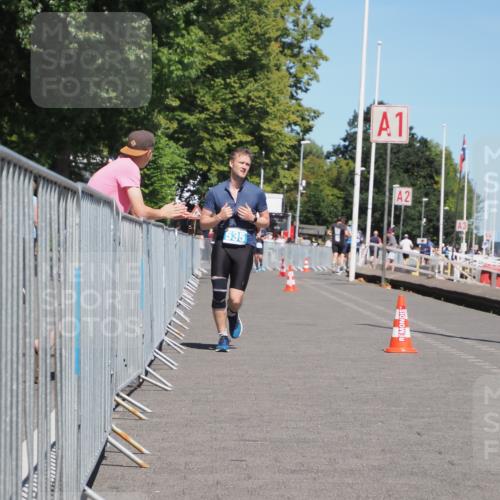 17.08.2025 - KN Förde Triathlon 2025 KatJ http://msf.ph/oto/8608012 17.08.2025 13:55:23 Laufen 535 meine-sportfotos.de