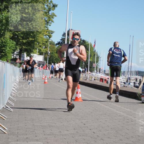 17.08.2025 - KN Förde Triathlon 2025 KatJ http://msf.ph/oto/8608062 17.08.2025 12:01:42 Laufen 343, 359 meine-sportfotos.de