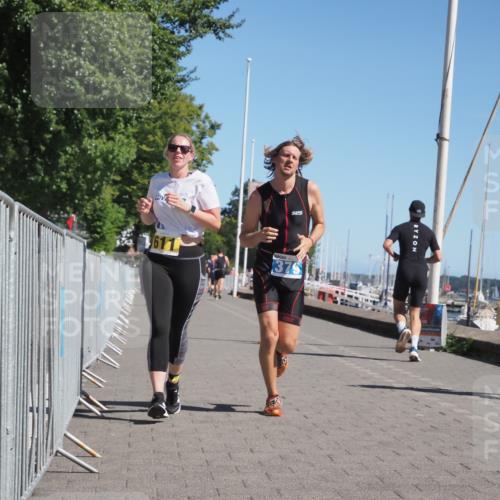 17.08.2025 - KN Förde Triathlon 2025 KatJ http://msf.ph/oto/8608289 17.08.2025 12:02:02 Laufen 294, 379, 611 meine-sportfotos.de