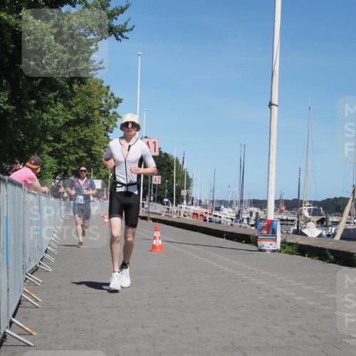 17.08.2025 - KN Förde Triathlon 2025 KatJ http://msf.ph/oto/8608360 17.08.2025 13:57:07 Laufen 510, 541 meine-sportfotos.de