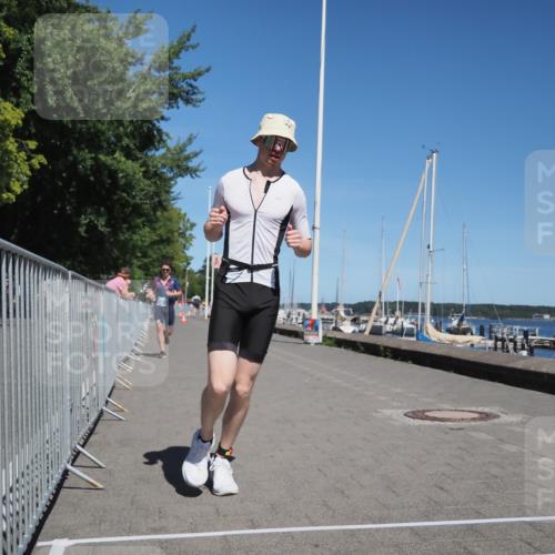 17.08.2025 - KN Förde Triathlon 2025 KatJ http://msf.ph/oto/8608382 17.08.2025 13:57:09 Laufen 510, 541 meine-sportfotos.de