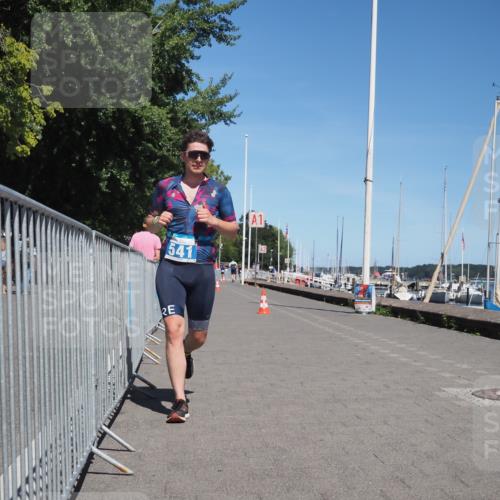 17.08.2025 - KN Förde Triathlon 2025 KatJ http://msf.ph/oto/8608421 17.08.2025 13:57:12 Laufen 541 meine-sportfotos.de