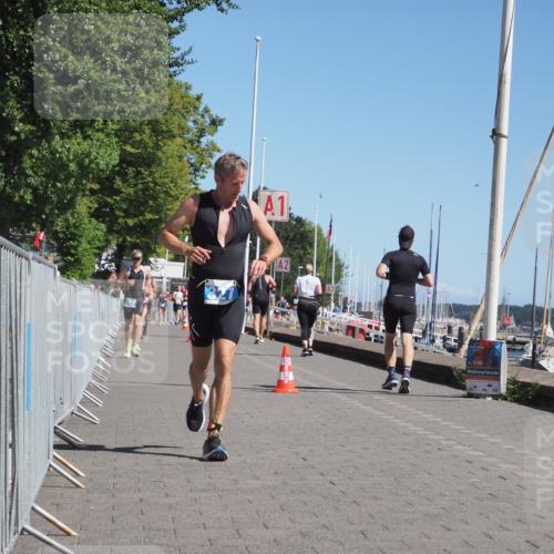 17.08.2025 - KN Förde Triathlon 2025 KatJ http://msf.ph/oto/8608460 17.08.2025 12:02:21 Laufen 312, 327 meine-sportfotos.de
