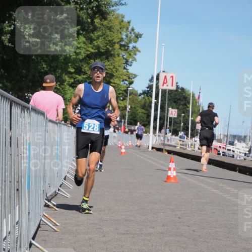 17.08.2025 - KN Förde Triathlon 2025 KatJ http://msf.ph/oto/8608469 17.08.2025 13:57:34 Laufen 525, 528 meine-sportfotos.de