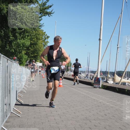 17.08.2025 - KN Förde Triathlon 2025 KatJ http://msf.ph/oto/8608481 17.08.2025 12:02:22 Laufen 312, 327 meine-sportfotos.de
