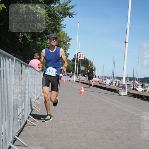 17.08.2025 - KN Förde Triathlon 2025 KatJ http://msf.ph/oto/8608494 17.08.2025 13:57:36 Laufen 525, 528 meine-sportfotos.de