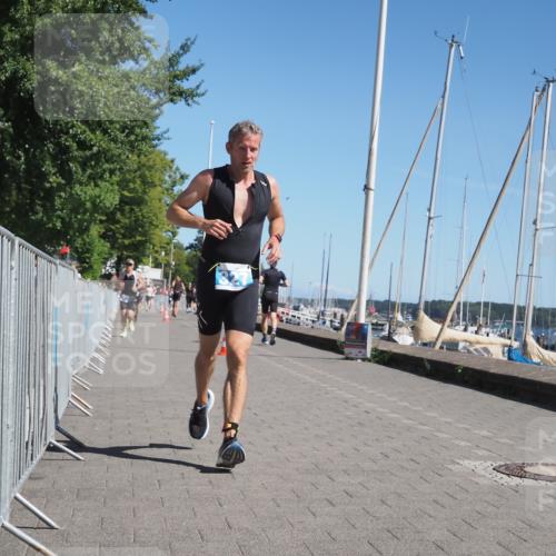 17.08.2025 - KN Förde Triathlon 2025 KatJ http://msf.ph/oto/8608501 17.08.2025 12:02:22 Laufen 312, 327 meine-sportfotos.de