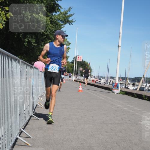 17.08.2025 - KN Förde Triathlon 2025 KatJ http://msf.ph/oto/8608503 17.08.2025 13:57:36 Laufen 525, 528 meine-sportfotos.de